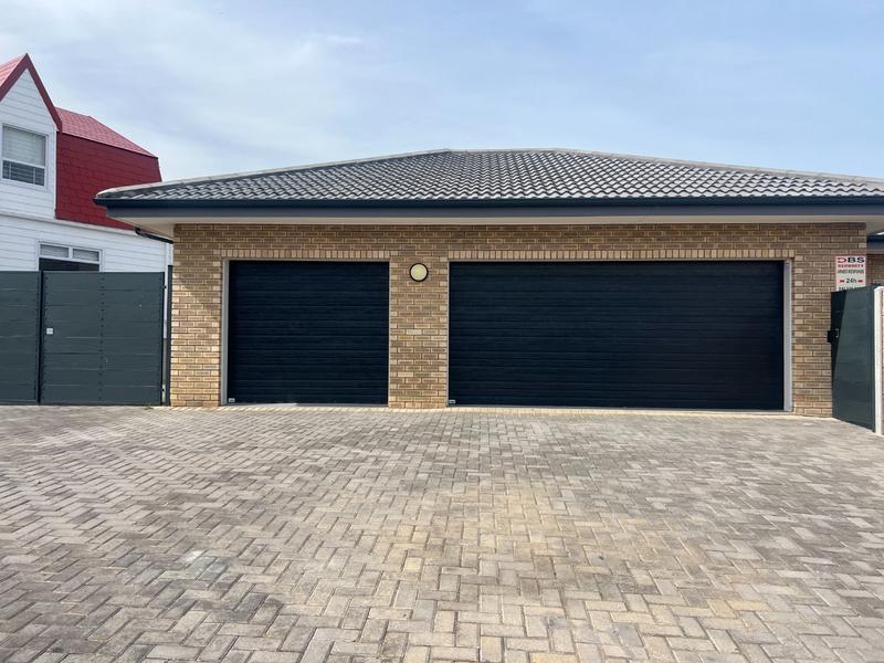 5 Bedroom Property for Sale in Dana Bay Western Cape